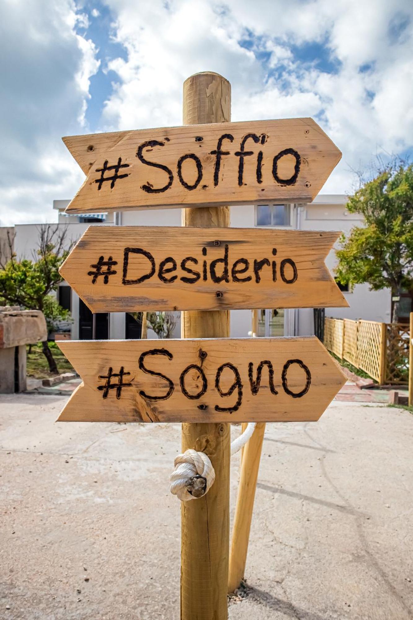 卡斯特尔萨多 Il Soffione酒店 外观 照片